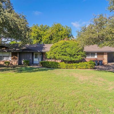 1212 S Mill St, Weatherford, TX 76086