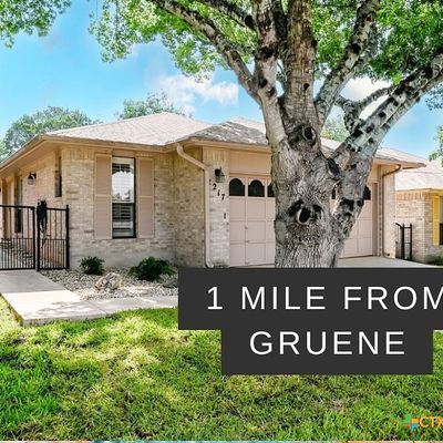 1217 Bluff Creek Cir, New Braunfels, TX 78130