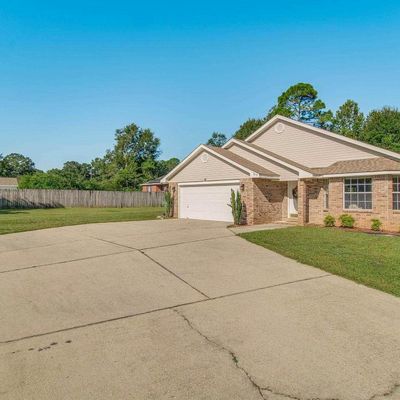 1219 Plata Canada Dr, Cantonment, FL 32533