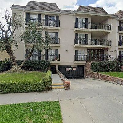 15248 Dickens St, Sherman Oaks, CA 91403