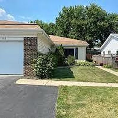 136 Golden Dr, Glendale Heights, IL 60139