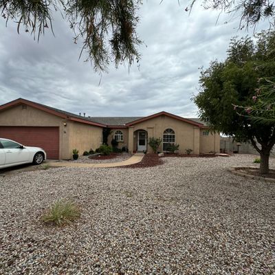 14 Hermanos Ct, Los Lunas, NM 87031