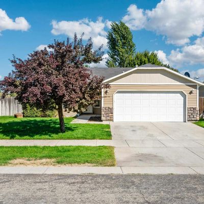 1424 N Meadowvalley Way, Star, ID 83669