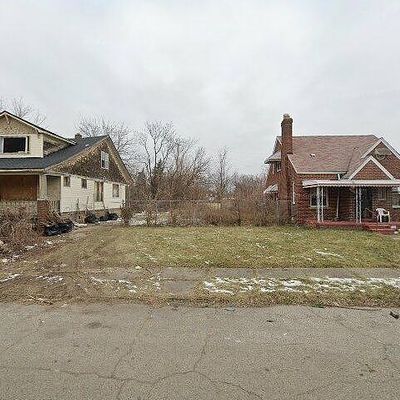 14261 Young St, Detroit, MI 48205