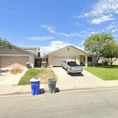 1717 Saltbrush Ave, Coalinga, CA 93210