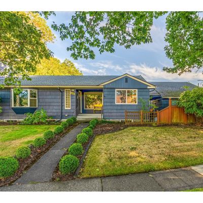 1724 22 Nd Ave, Longview, WA 98632