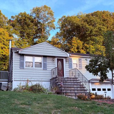 18 Charles Rd, Seymour, CT 06483