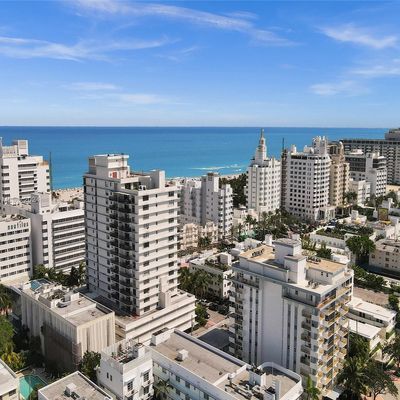 1800 Collins Ave, Miami Beach, FL 33139