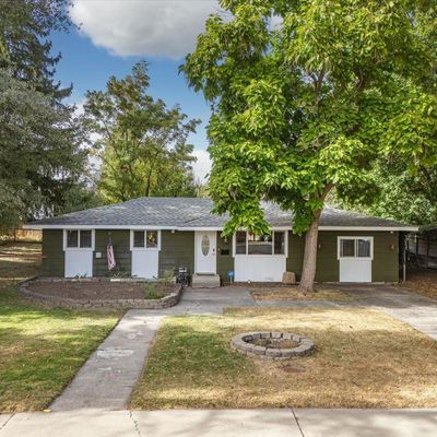 1806 6 Th St, Cheney, WA 99004