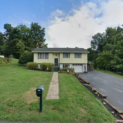 184 Circle Dr, Harding, PA 18643