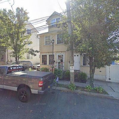 16 Rumpler Ct, Staten Island, NY 10302