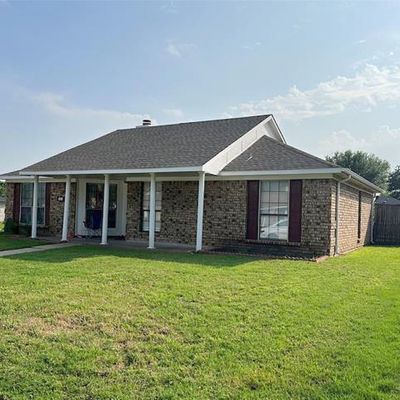 1602 Autumn Breeze Ln, Lewisville, TX 75077