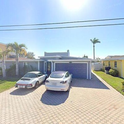 16104 4 Th St E, Redington Beach, FL 33708