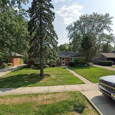 16953 Beechwood Ave, Beverly Hills, MI 48025