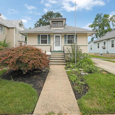 17 W Park Ave, Oaklyn, NJ 08107