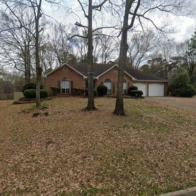 204 Woodrun Dr, Ridgeland, MS 39157