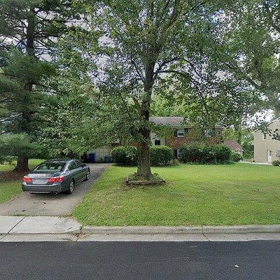 2044 Greenwich St, Falls Church, VA 22043