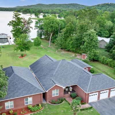 206 Milky Way Rd, Guntersville, AL 35976