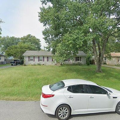 208 Nottingham Pl, Clarksville, TN 37042