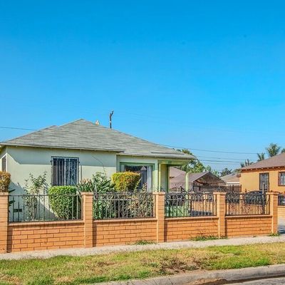 2113 N Locust Ave, Compton, CA 90221