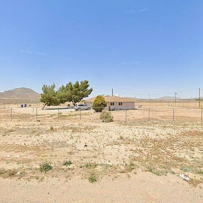 21311 Waalew Rd, Apple Valley, CA 92307