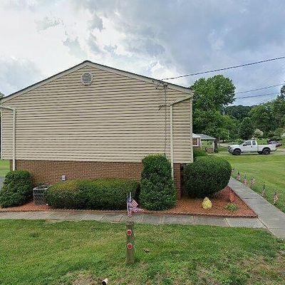 215 Sharon Grange Rd, Aliquippa, PA 15001