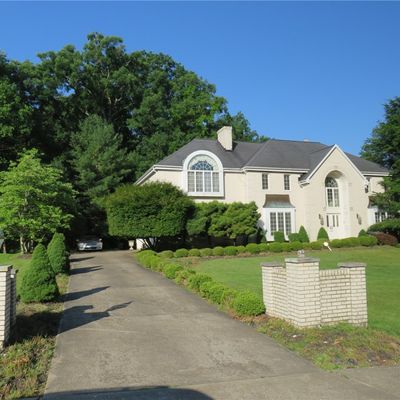 2154 S Villa Dr, Gibsonia, PA 15044