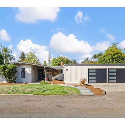 2183 Lamar Ln, Eugene, OR 97401