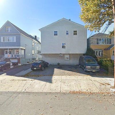 22 West 34 Th St #C, Bayonne, NJ 07002