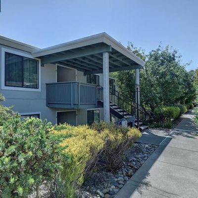 2200 Pine Knoll Dr, Walnut Creek, CA 94595