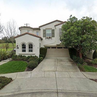 2208 Hibiscus Dr, Santa Rosa, CA 95404