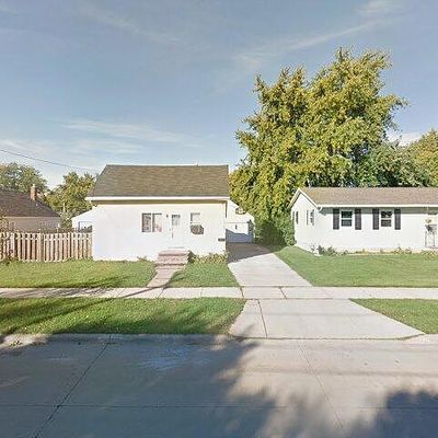 1923 Minnesota St, Oshkosh, WI 54902