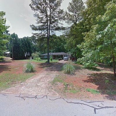 194 Lakeview Rd, Jackson, GA 30233