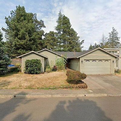 19522 Lazy Creek Ln, Oregon City, OR 97045