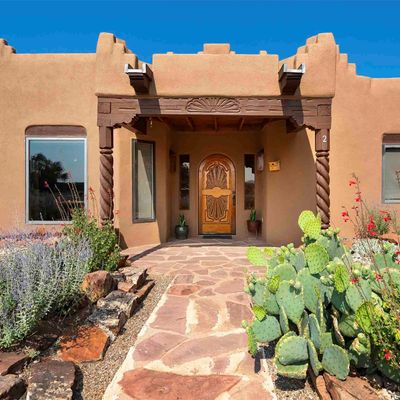 2 Redondo Ct, Santa Fe, NM 87508