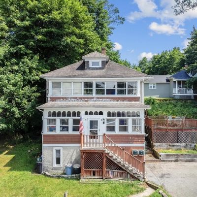 2 4 Stuart St, Newton Town, NJ 07860