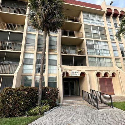 2001 Atlantic Shores, Hallandale Beach, FL 33009