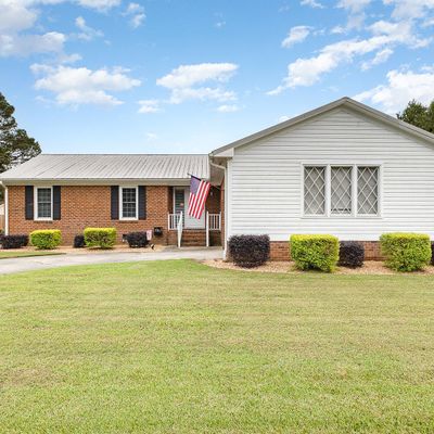 202 S Wilson St, Kenly, NC 27542