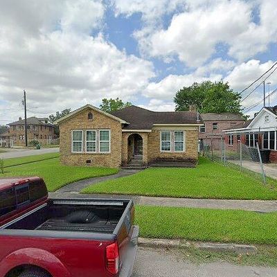 2020 Berry St, Houston, TX 77004