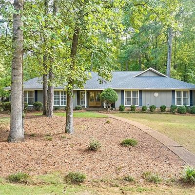 2401 Heritage Dr, Opelika, AL 36804