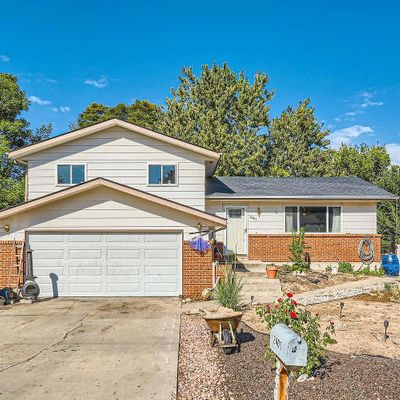 2401 Mountair Ln, Greeley, CO 80634