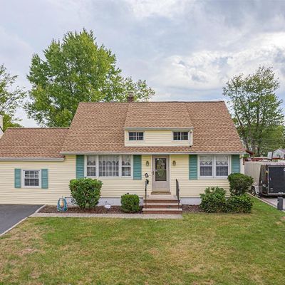 25 Adams St, Iselin, NJ 08830