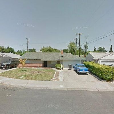 26 W Marshall Ave, Woodland, CA 95695