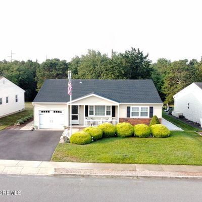 223 Westbrook Dr, Toms River, NJ 08757