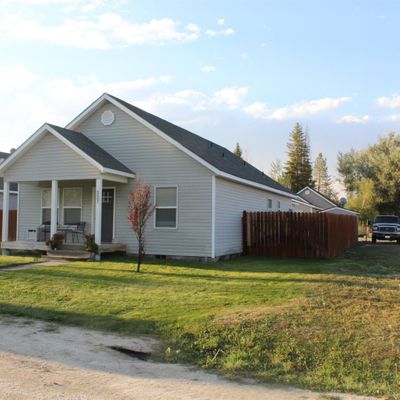 227 E Spruce Ave, Fairfield, ID 83327