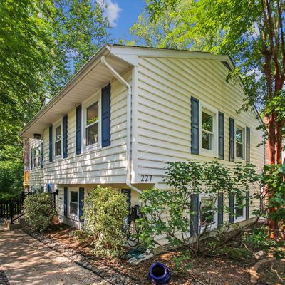 227 Dewey Dr, Annapolis, MD 21401