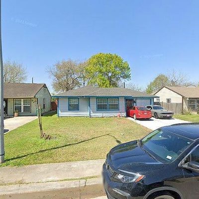 228 Tilden Dr, Pasadena, TX 77506