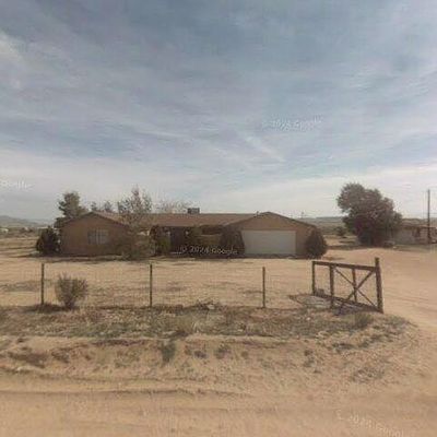 229 Artesia Ave, Yucca Valley, CA 92284