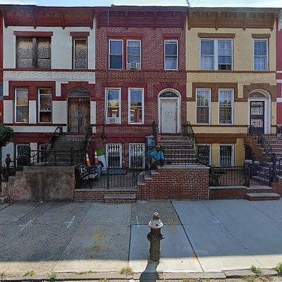 239 Albany Ave, Brooklyn, NY 11213