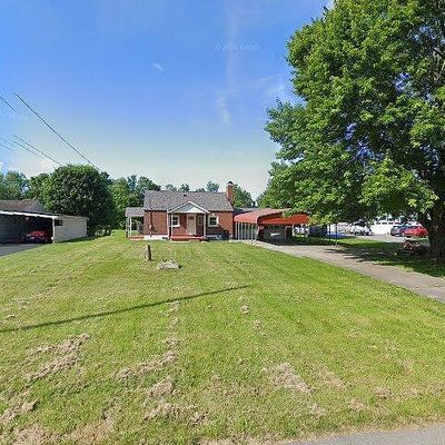 2961 W State St, New Castle, PA 16101